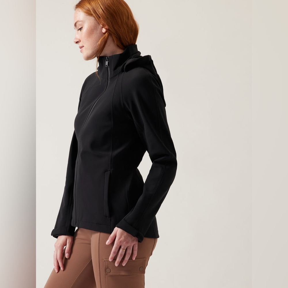 ATHLETA GLACIER SOFTSHELL JACKET NWT - image 3